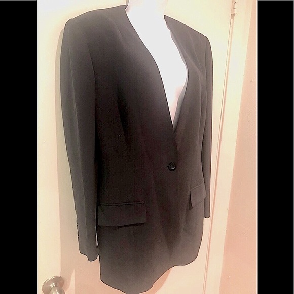 BLACK BLAZER/ Ann Taylor business blazer/ jacket 100 percent silk - Picture 2 of 6